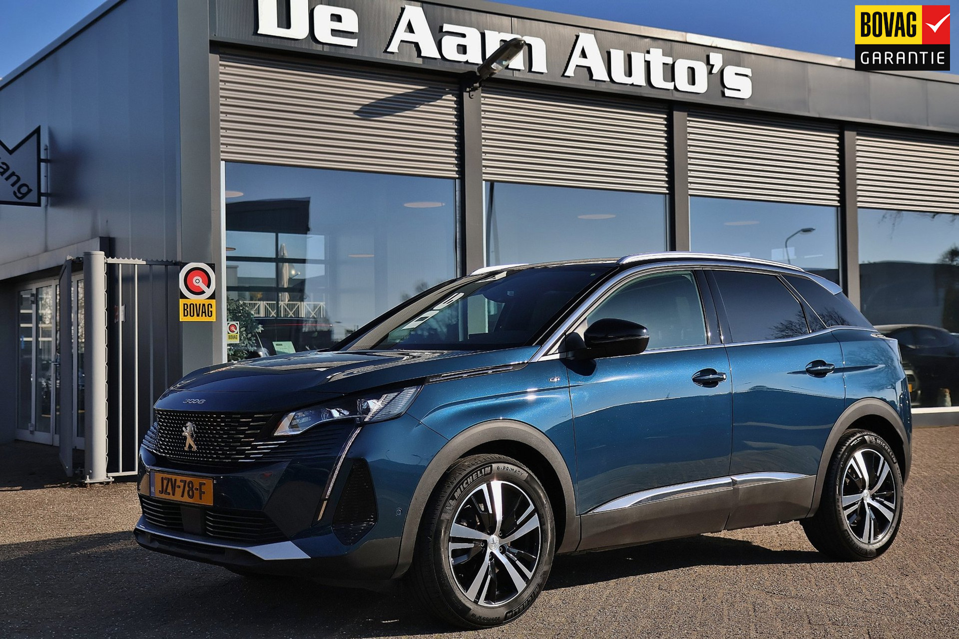 51749780-0.jpg